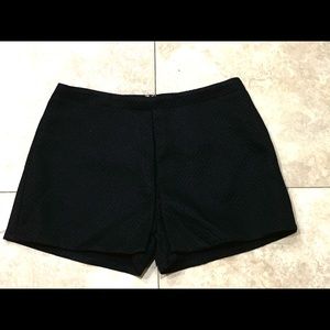 NWT Cute textured shorts LG